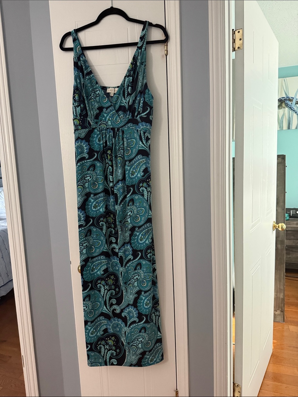 Print V-Neck Maxi Dress in Teal Paisley